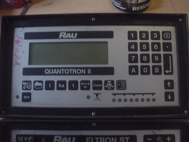 Rau Quantotron II mit Eltron ST, Gehäuse beschädigt