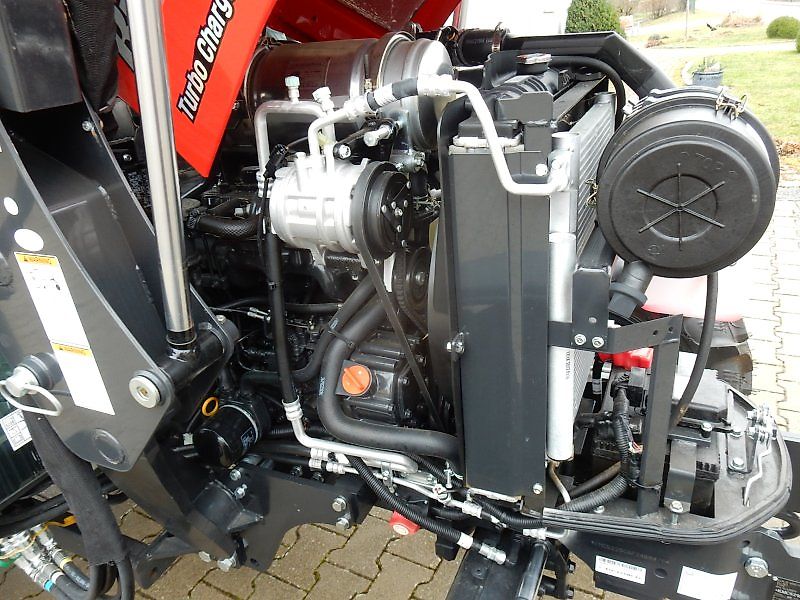 Branson 6225C 58PS Allrad-Kabinenschlepper