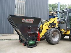 SAT-Einstreugerät für Hoflader