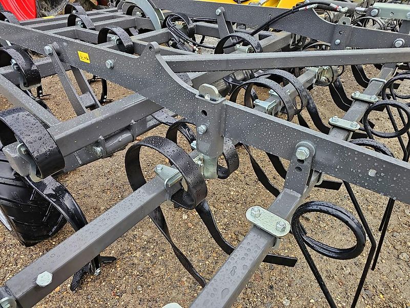 Mezger Landtechnik Leichtgrubber NOVA Bio 5,85 m "NEUHEIT" Feingrubber