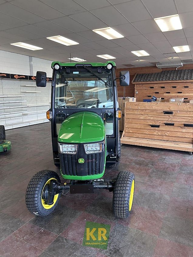 John Deere 2032R #696233