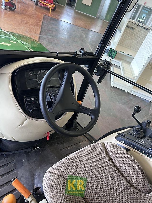 John Deere 2032R #696233