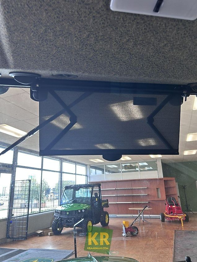 John Deere 2032R #696233