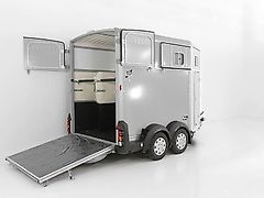 Ifor Williams Pferdeanhänger HB511|Sattelkammer|silber