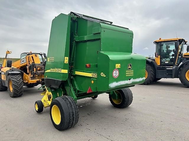 John Deere 592