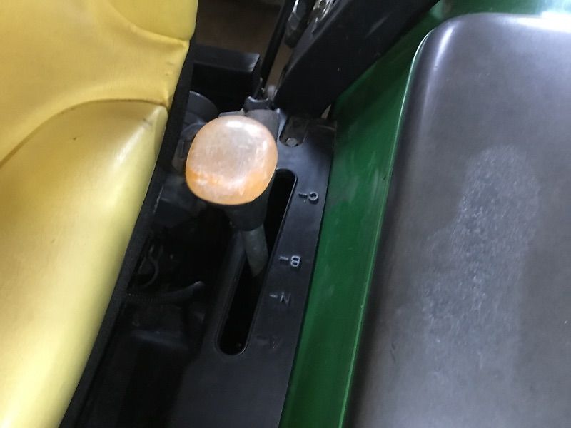 John Deere 3320 MY11