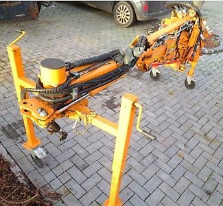 Dücker Randstreifenmäher UNA 800 DUA Mähausleger Böschungsmulcher Unimog u400 500