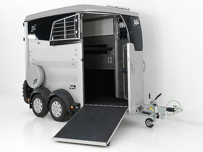 Ifor Williams Pferdeanhänger HBX 403|Frontausstieg|neues Modell|s